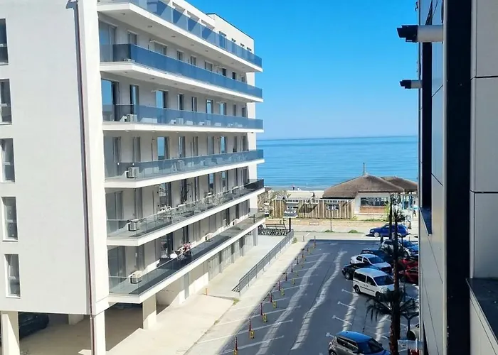 Emerald Frontsea Apartman Năvodari