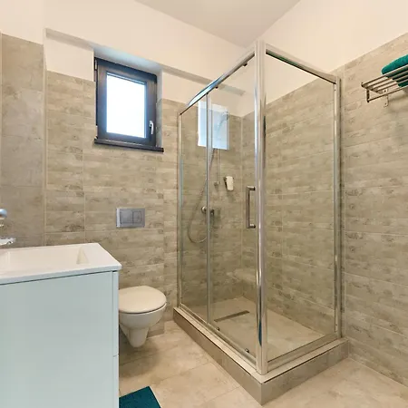 Apartment Emerald Frontsea *