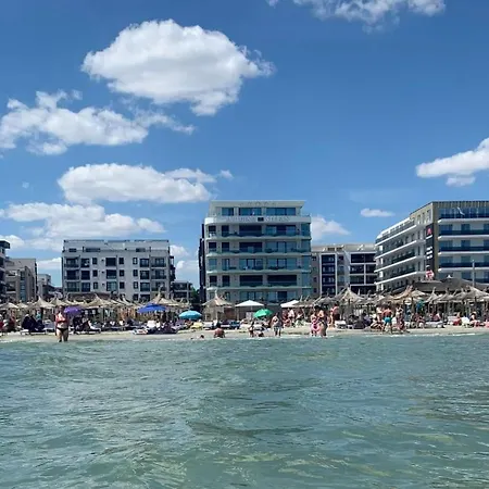 Emerald Frontsea Apartament