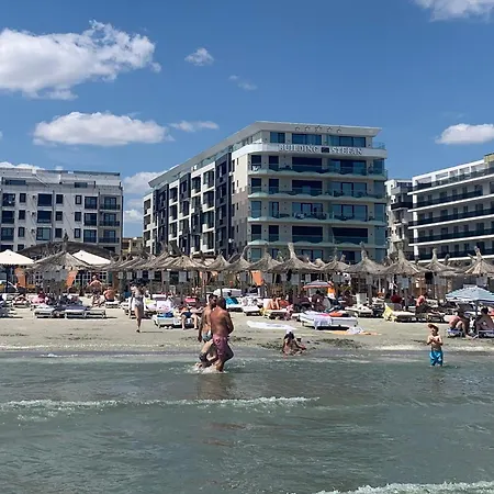 Emerald Frontsea Apartament *