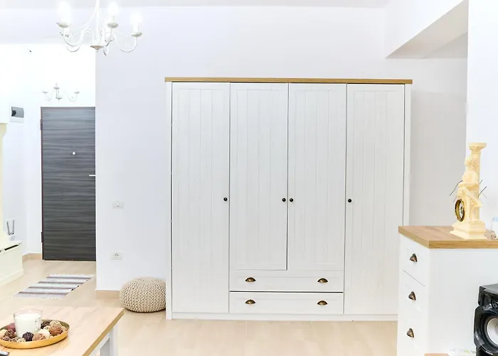 Emerald Frontsea 아파트