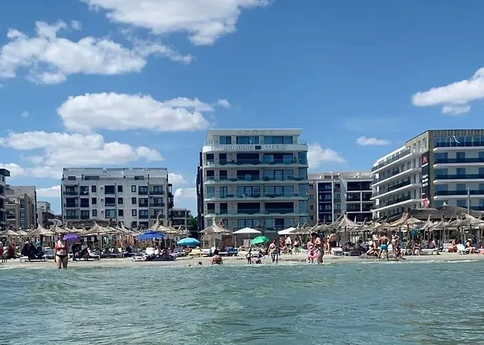 Emerald Frontsea 아파트